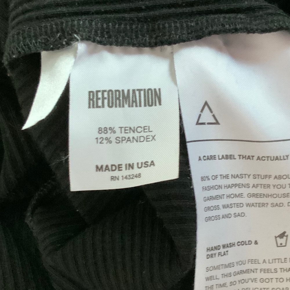 Reformation Black Off the Shoulder Slim Fit Minimalist Sweater Top Size Medium - Picture 6 of 8